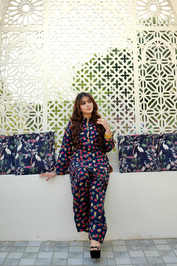 ROYAL FARSHI Navy blue winter linen outfit featuring a short printed shirt paired with a classic farshi shalwar